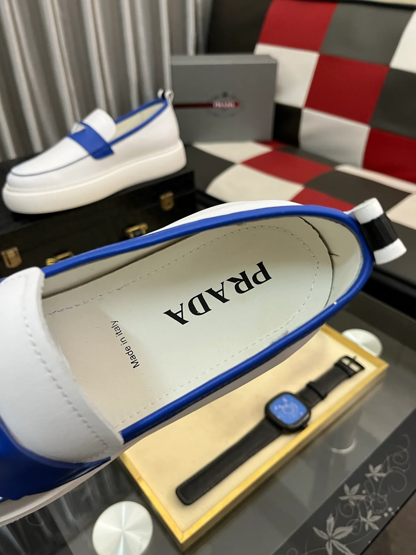 Men's shoes 💰: 560⌚️⌚️[PRADA] Prada casual shoes, originally developed 1:1, made of high-mercerized cowhide with imported cowhide, silk sheepskin lining, rubber outsole, comfortable and soft on the foot, size: 38-443️⃣Colors available